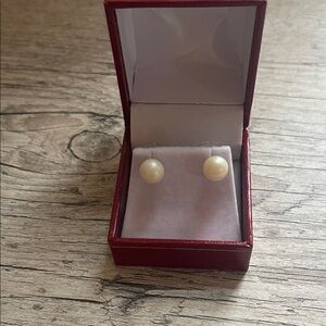 Elegant Pearl Stud Earrings